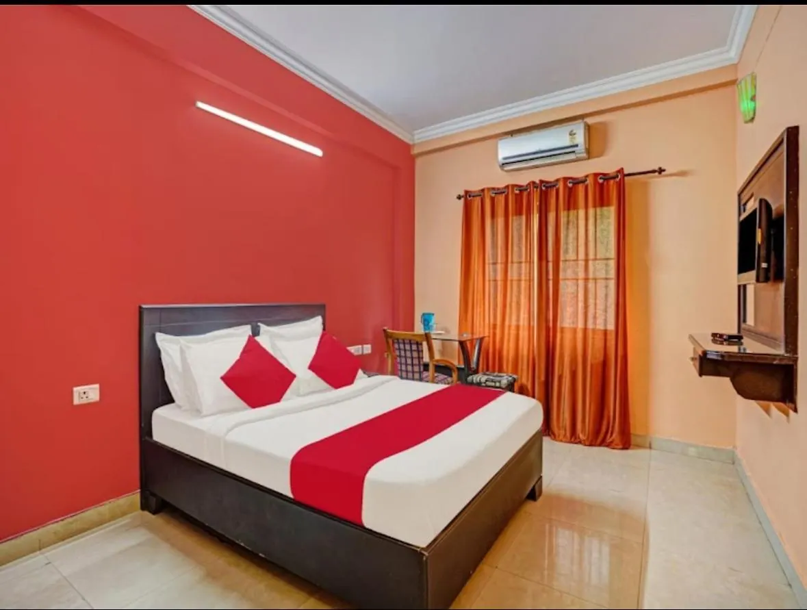 ** Hotel Marhaba Tourist Home Kunnamangalam India